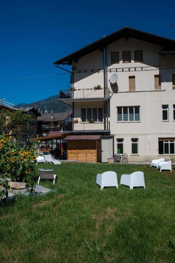 La Maison Hotel Aymavilles Bagian luar foto